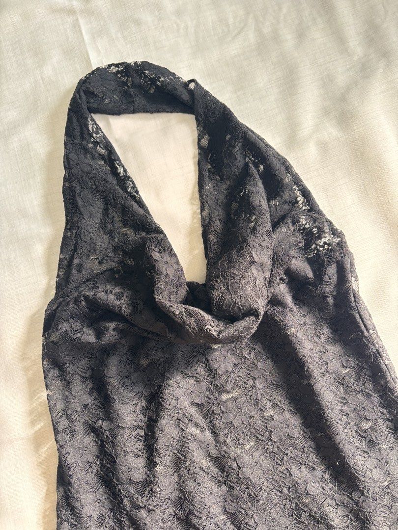 Black Lace Halter Neck Top (Category: Sleeveless) located in Talisay. Submitted by oieyyy (Listing ID 1461907145, Image 3). Description: Fits s-m.