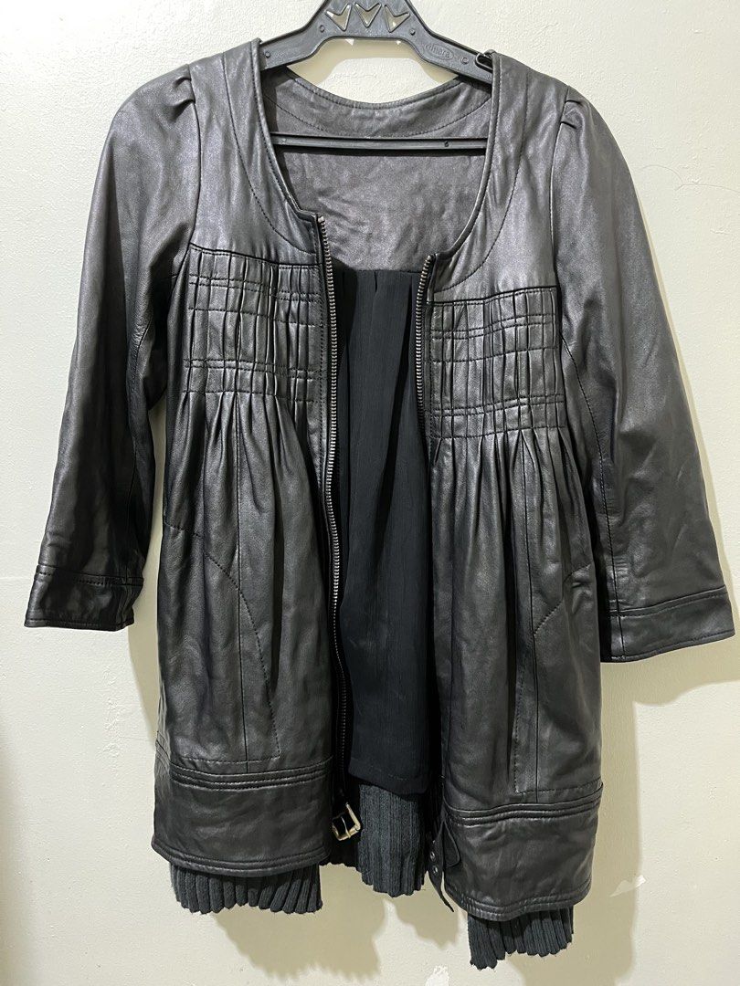 (FREE WITH ANY PURCHASE) Black Leather Jacket with Ruched Front and 3/4 Sleeves (Category: Coats, Jackets and Outerwear) located in Angeles City. Submitted by melloromi (Listing ID 1461908744, Image 1). Description: READ DESCRIPTION FIRST‼️ FREE with any purchase! Purchase at least 1 item from my other listings and this leather jacket is yours for FREE FITS XS AND SMALL ‼️Issue : the black coating bleeds when washed. Pre-loved item with signs of 