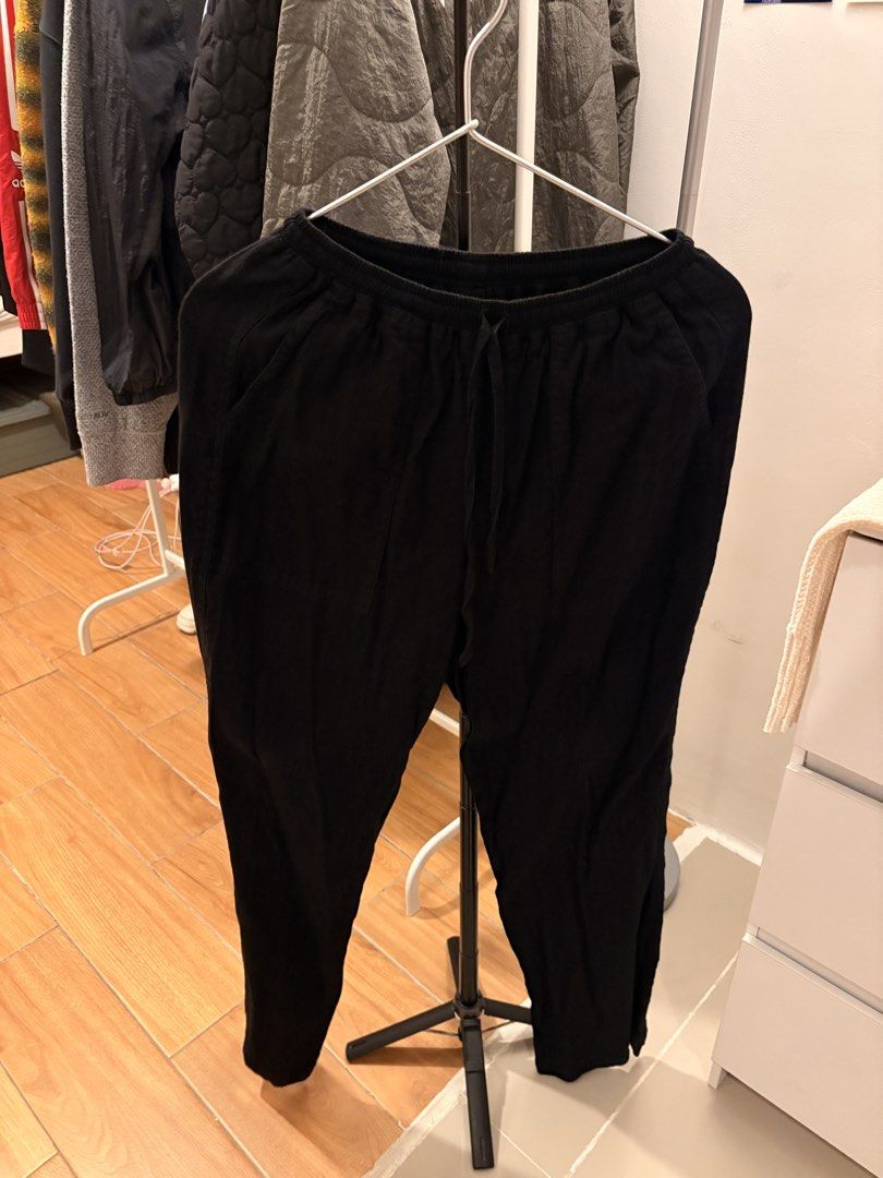 Black Linen Pants (Category: Other Bottoms) located in Mandaluyong City. Submitted by boopiefinds (Listing ID 1461981959, Image 1). Description: .
