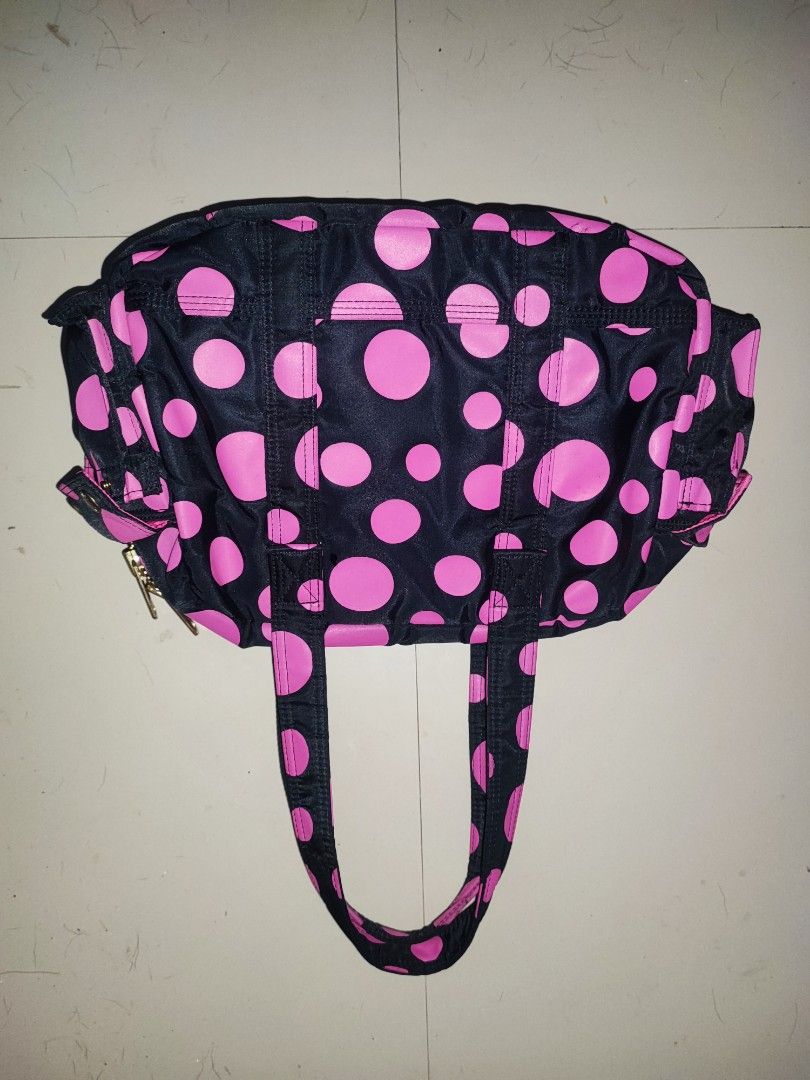Black Pink Polka Dot Tote Bag (Category: Tote Bags) located in Manila. Submitted by japdoirsauvage (Listing ID 1461939836, Image 2). Description: - Cute black tote bag with bright pink polka dots - Zipper closure for security - Multiple interior pockets for organization - Sturdy handles for comfortable carrying - Spacious interior, ideal for essentials - Perfect for everyday use or travel.