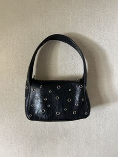 (Category: ) located in . Submitted by y2klar (Listing ID 1462000031, Image 1). Description: .