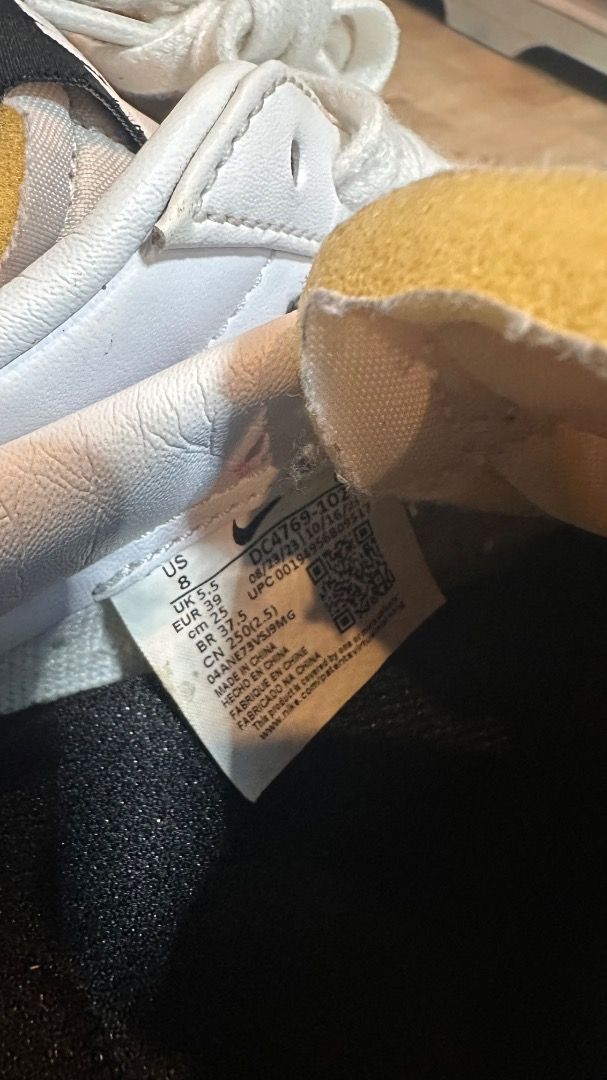 Blazer Low ‘77 (Category: Casual Shoes) located in Caloocan City. Submitted by fiercehawk.ba5f48 (Listing ID 1461887882, Image 3). Description: White/Black-Sail-White Nike Blazer Low ‘77 Size UK 5.5// US 8// 25 cm.