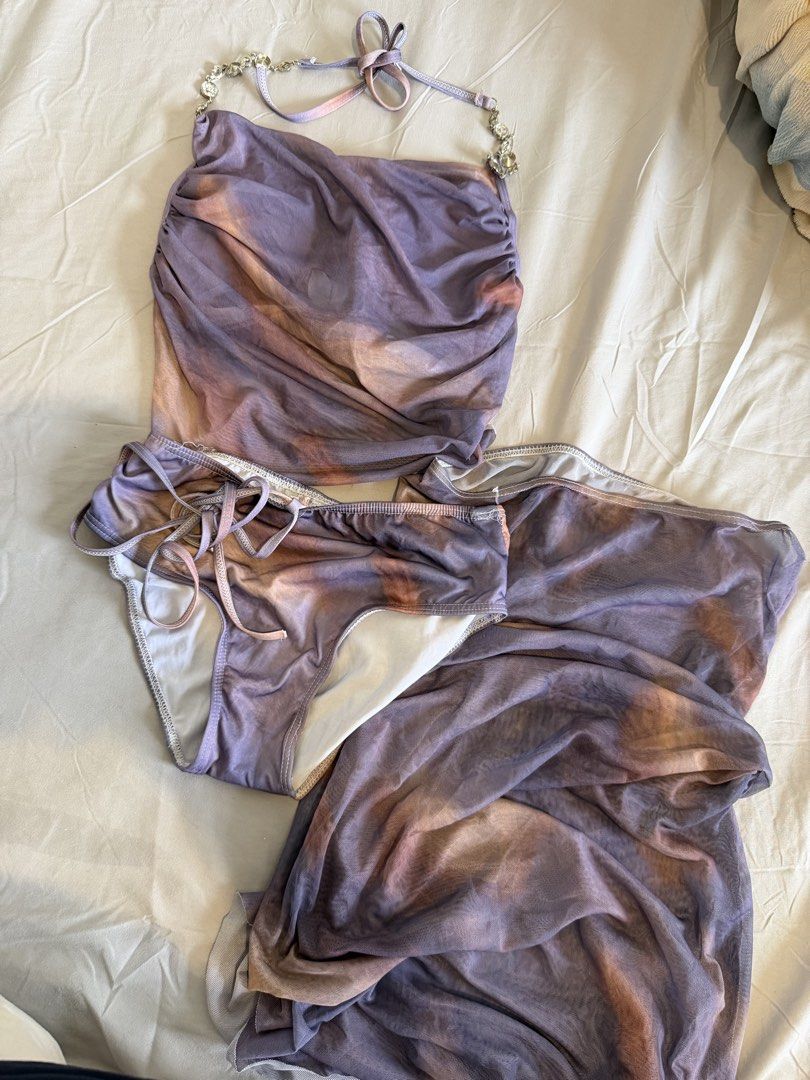 Bliss 3in1 Bikini Set - Purple Tie- small (Category: Bikinis & Swimsuits) located in Mandaluyong City. Submitted by rreynax (Listing ID 1461982942, Image 2). Description: Used once Size small 📍bacoor Jnt ship.