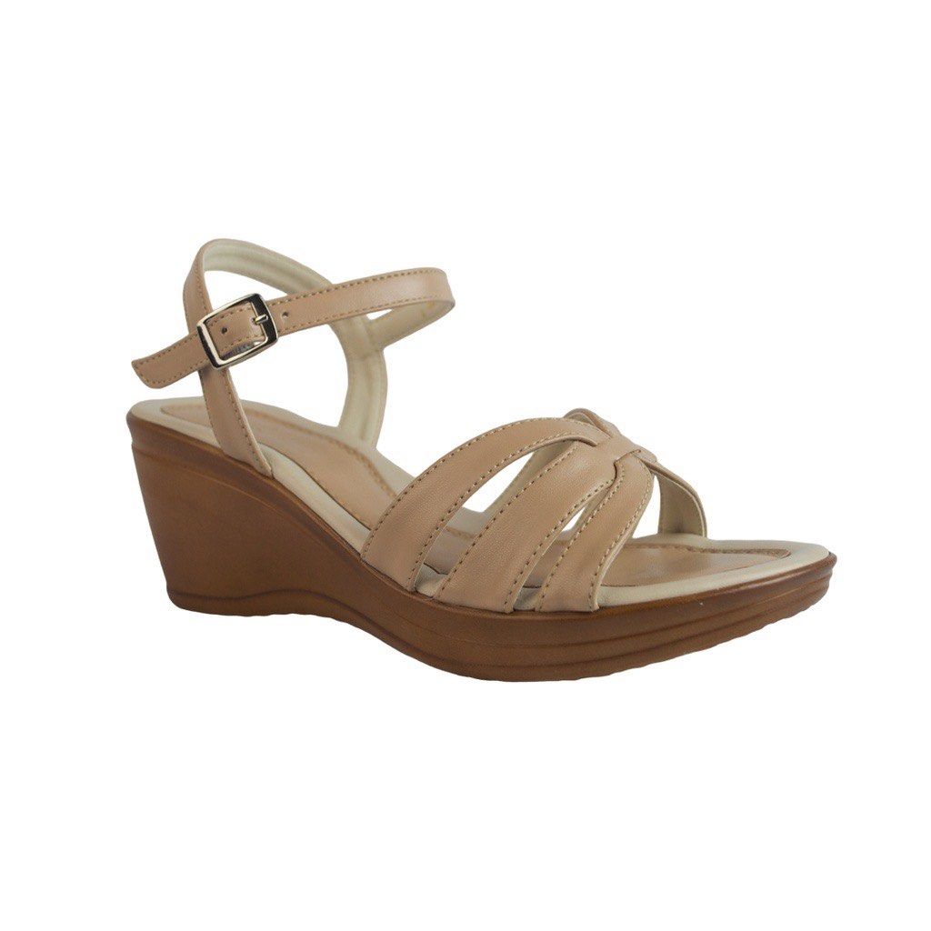 BND Beige Wedge Sandals with Ankle Strap (Category: Sandals) located in Lipa City. Submitted by michellesclosetph (Listing ID 1461912669, Image 1). Description: - Brand: BND - Color: Beige - Style: Wedge Sandals - Features: Criss-cross strap design, adjustable ankle strap with buckle closure - Heel Type: Comfortable wedge - Includes: Original box - Versatility: Perfect for dressing up or down - Sign of use in the straps - Bought for 1400.