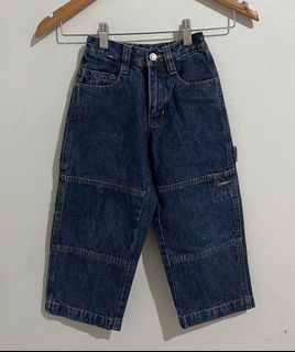 (Category: ) located in . Submitted by ourburstingwardrobe_ (Listing ID 1461842934, Image 1). Description: .
