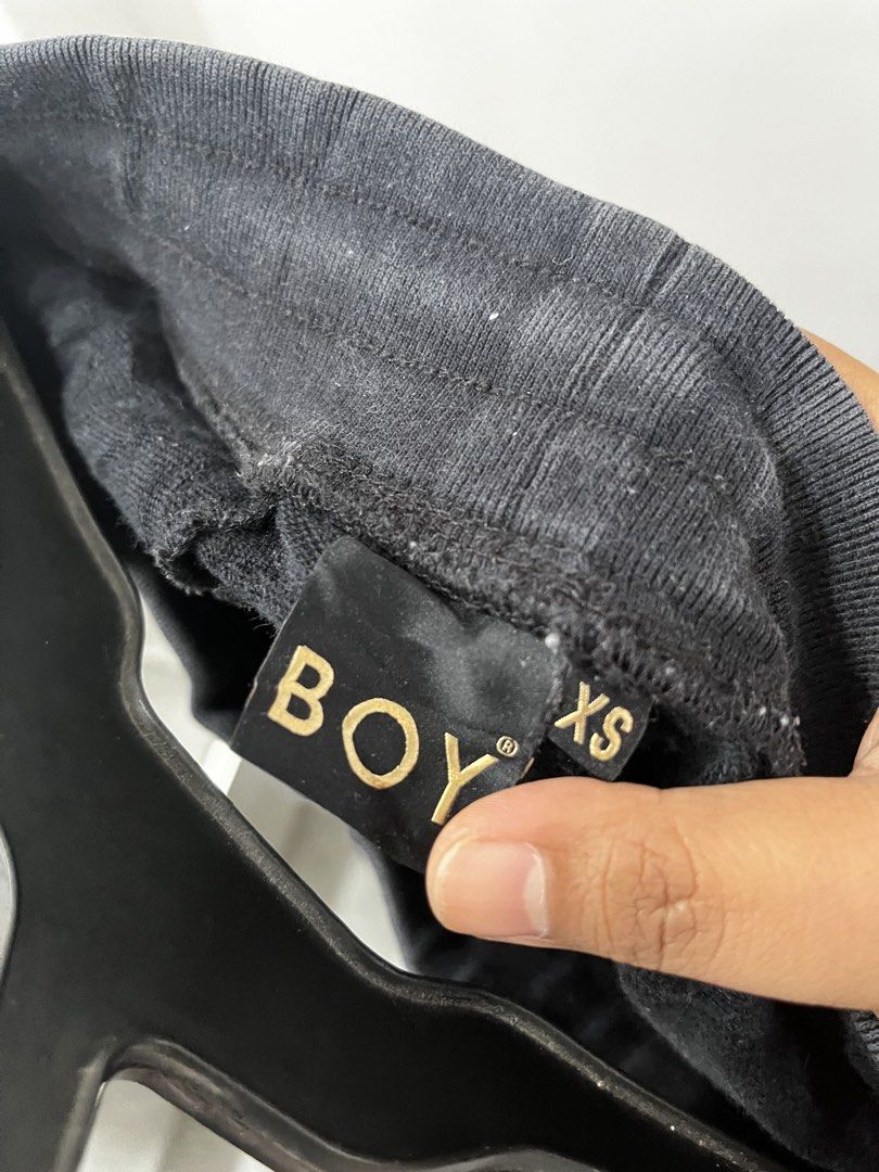 BOY LONDON Short (Category: Shorts) located in Paranaque City. Submitted by flees.thrift10 (Listing ID 1461816487, Image 3). Description: Boy london street wear shorts Cotton Original.