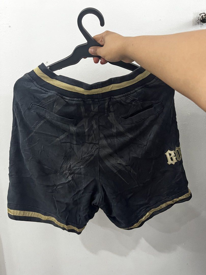 BOY LONDON Short (Category: Shorts) located in Paranaque City. Submitted by flees.thrift10 (Listing ID 1461816487, Image 2). Description: Boy london street wear shorts Cotton Original.