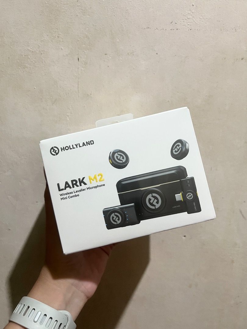 BRAND NEW HOLLYLAND LARK M2 MINI COMBO (Category: Microphones) located in Caloocan City. Submitted by jjaiijjaaiiii (Listing ID 1461963413, Image 1). Description: BRANDNEW, SEALED HOLLYLAND LARK M2 MINI COMBO Never opened, was just delivered. Bought DJI Mic the same day and couldn't cancel it anymore 🥲.