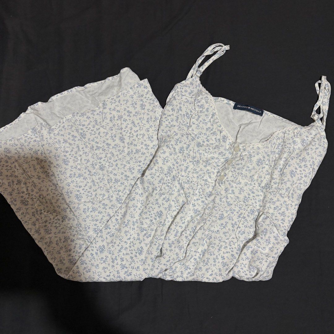 brandy melville ariana floral dress (Category: Dresses) located in Subic. Submitted by shes2pid_ (Listing ID 1461925607, Image 1). Description: brandy melville ariana floral dress ~ small to medium ~ 7/10 condition .