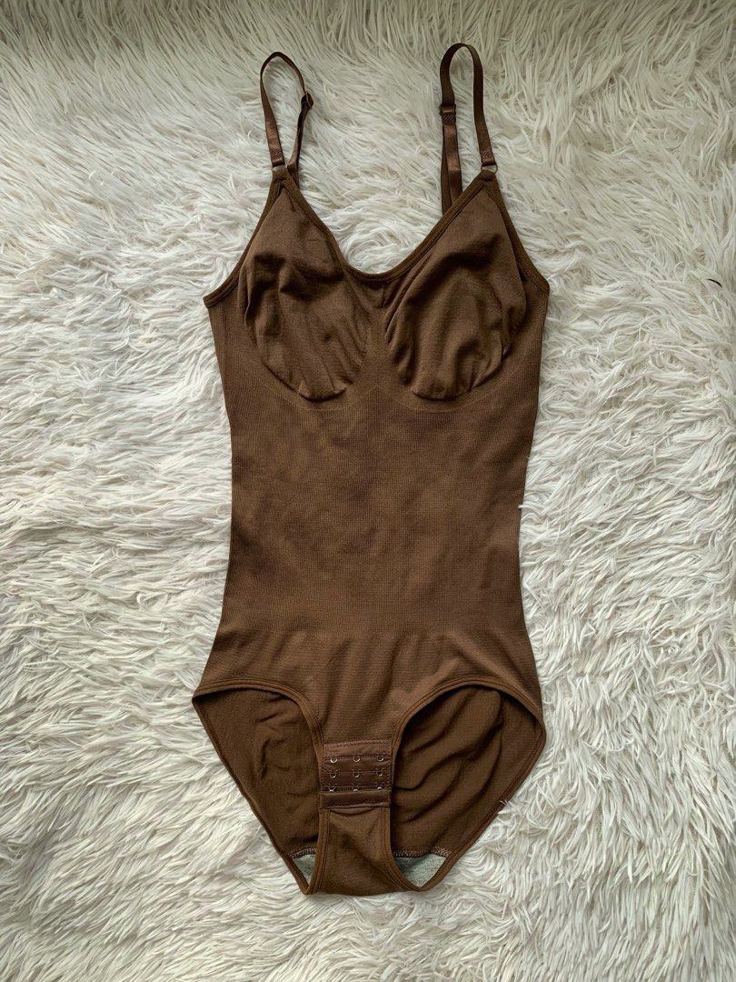 Brown Seamless Bodysuit (Category: Others Tops) located in San Carlos. Submitted by findsbymiles (Listing ID 1461895541, Image 1). Description: size: small-medium no issues sf will be shouldered by the buyer mop: gcash | mod: jnt delivery 📍san carlos, pangasinan.