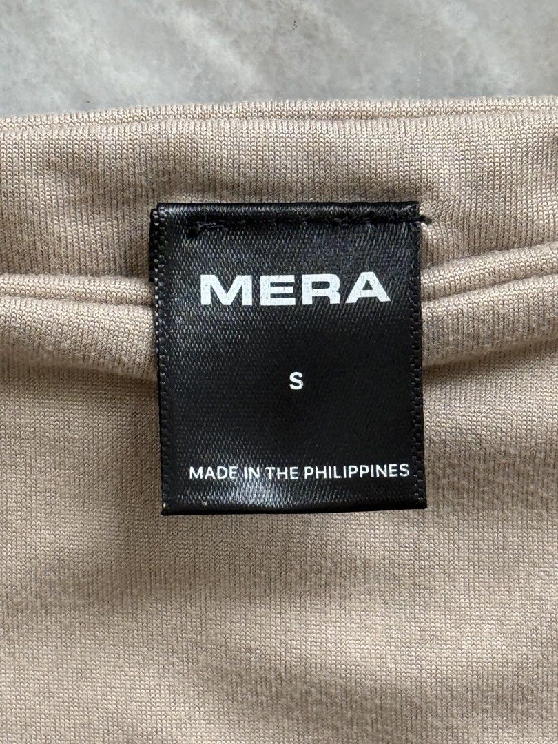 (Bundle) Mera Arya Tank Top- Size S (Category: Sleeveless) located in San Mateo. Submitted by aifoslvdr (Listing ID 1461831262, Image 3). Description: - Set of 2 MERA tank tops - Colors: Black and Beige - Size: S - Neckline: Square - Material: Made in the Philippines.