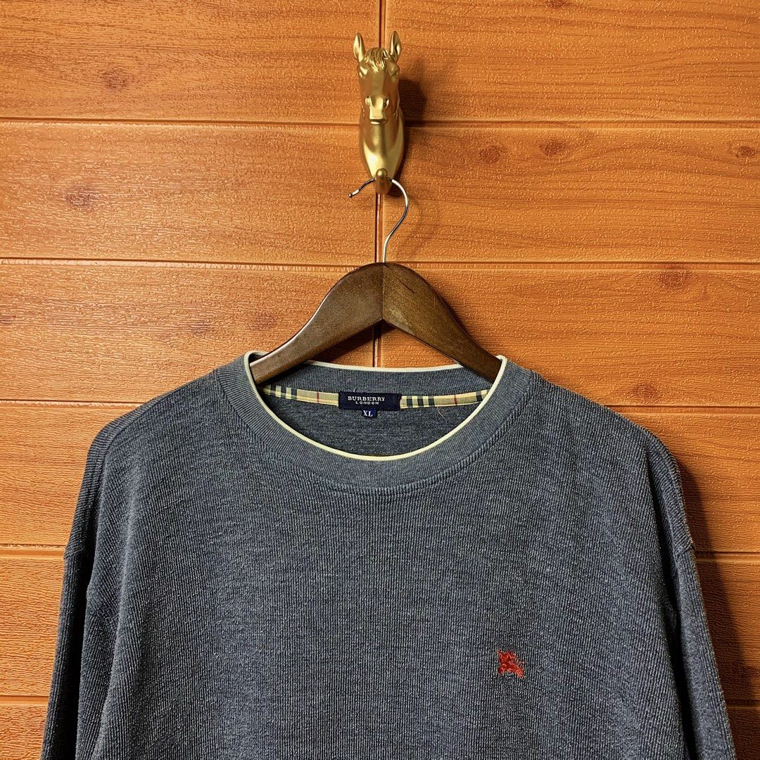 Burberry London Knitted Pullover (Category: Tshirts & Polo Shirts ) located in Quezon City. Submitted by donklasiko (Listing ID 1462030607, Image 3). Description: Condition: 9.5+/10 Pristine condition Issue: non Refer to the dimension 🤗 PM FOR MORE DETAILS NO RETURN, NO EXCHANGE & NO REFUND! ✅I ALSO ACCEPT TRADE/SWAP TO ANYTHING JUST DROP YOUR OFFER Please manage your expectations, this is a secondhand item. What you see is what you get 😊 💵MOP