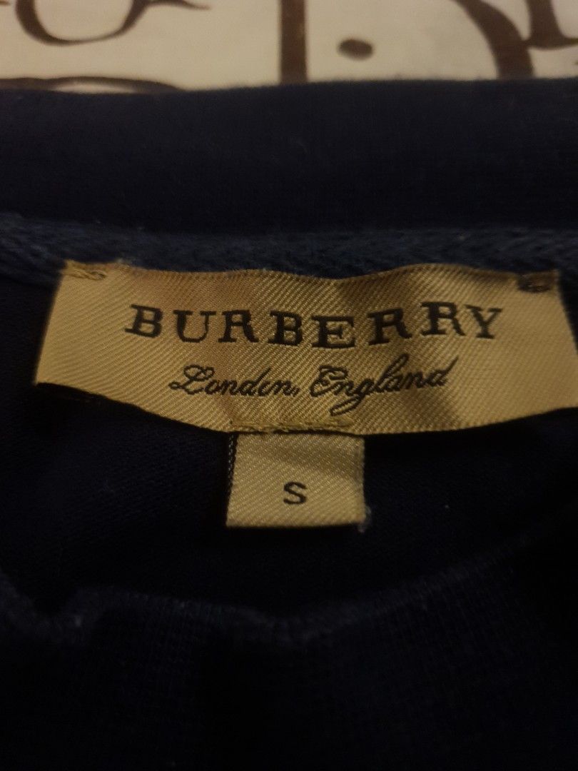 Burberry spellout backhit (Category: Luxury Apparel) located in San Fernando. Submitted by retro.district. (Listing ID 1461999541, Image 3). Description: - Burberry spellout backhit sweater - Size: Medium (20x26) - Condition: Good - issue minimal hairlines.