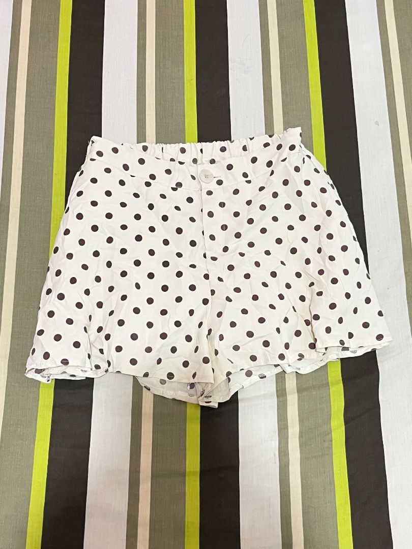 Butter Yellow Polka Dot Shorts (Category: Shorts) located in Santa Rosa. Submitted by rsxyen (Listing ID 1461995001, Image 1). Description: - Cute butter shorts with brown polka dot pattern - Elastic waistband with button and zip closure - Lightweight fabric, ideal for casual wear - Versatile: easy to pair with any top - Perfect for warmer weather.