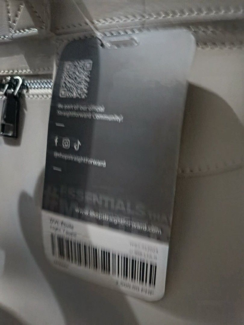 buy1take1 Straightforward Daily Vegan Leather Backpack - Light Grey (Category: Backpacks) located in Manila. Submitted by iamalex22 (Listing ID 1461917873, Image 3). Description: - Straightforward backpack in light grey. - Made from durable, stain-repellent, and water-resistant daily vegan leather. - Features front buckle straps. - Includes a top handle. - Ideal for everyday use. - Please check photos for more details. BLACK AT GRAY PO ITO DALAWA