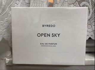 （分類：）位於 。 由 Yeon_Woo 提交（商品編號 1461808518，圖片 1）。簡介： 。