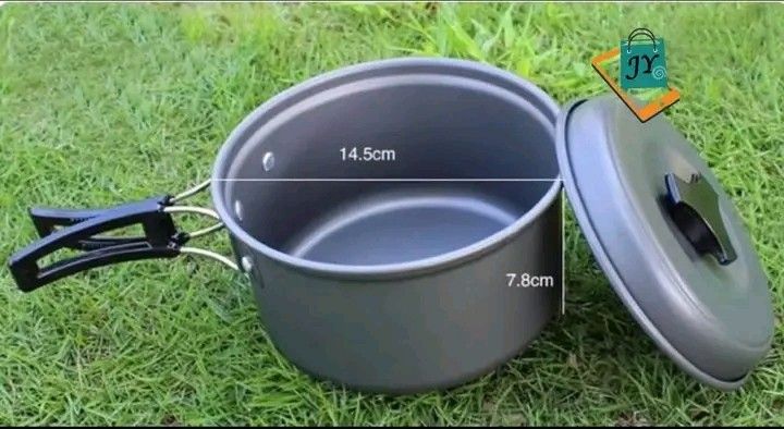Camping Cooking Set (Category: Cookware & Accessories) located in Makati City. Submitted by oideme (Listing ID 1461864518, Image 2). Description: .