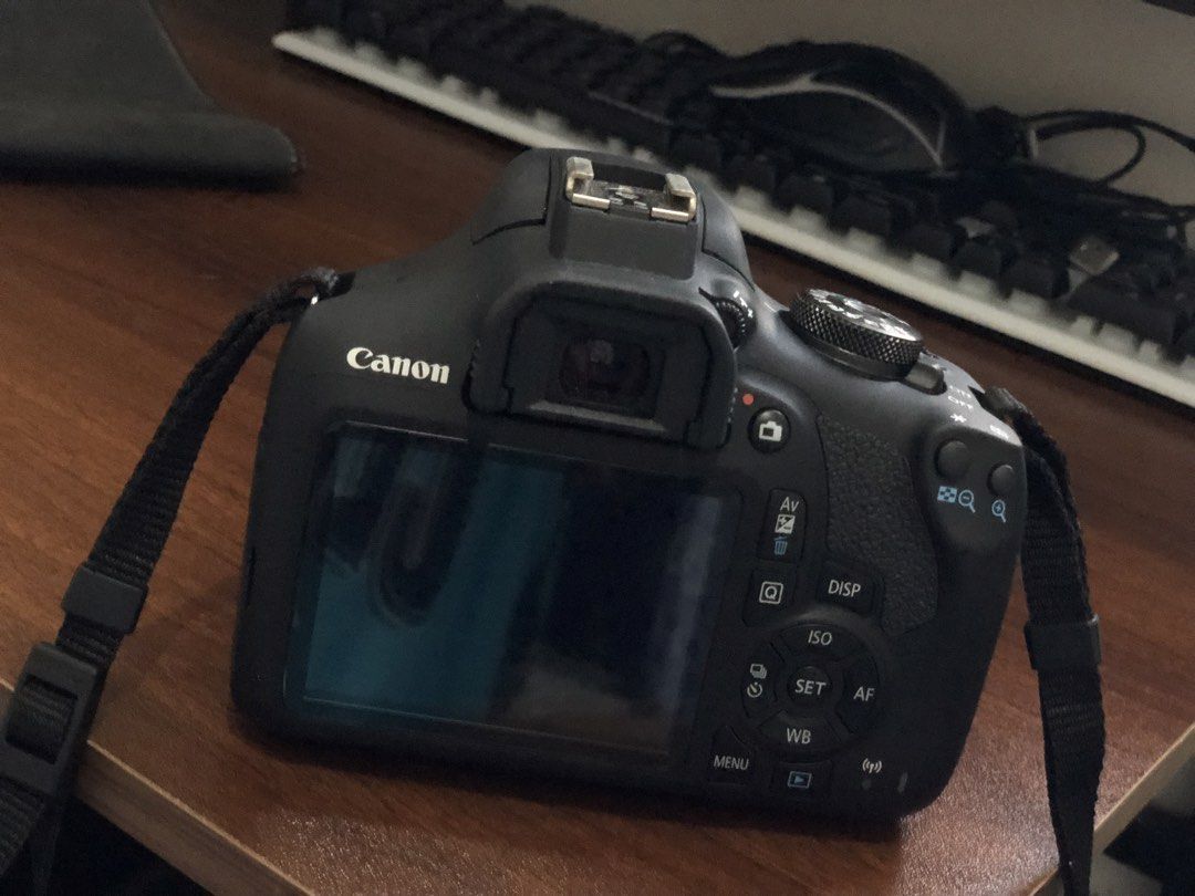 Canon EOS1500D (Category: Cameras) located in Manila. Submitted by blake_aj15 (Listing ID 1461898346, Image 1). Description: .