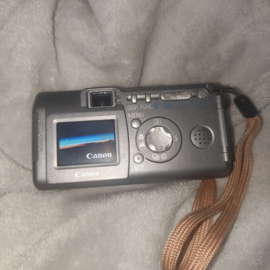 Canon PowerShot A300 (Category: Cameras) located in Ilagan. Submitted by bajustine (Listing ID 1461940528, Image 3). Description: ‎[WORKING] Canon PowerShot A300 ‎🏷️₱1,000+ shipping fee‼️ ‎📍Ilagan, Isabela 3300 ‎ ‎SAMPLE SHOTS 📸: ‎ ‎https://drive.google.com/drive/folders/1hVg30TLTmzO3uJ01SBDWJbJCeyfiK6Zn ‎ ‎+ 7.5/10 Body condition (Fair condition)‼️ ‎+ Clear outputs and sharp images 📸✨ ‎+ Really nice "Aesthetic" 🪄✨🪴 ‎- LCD discoloration (ch