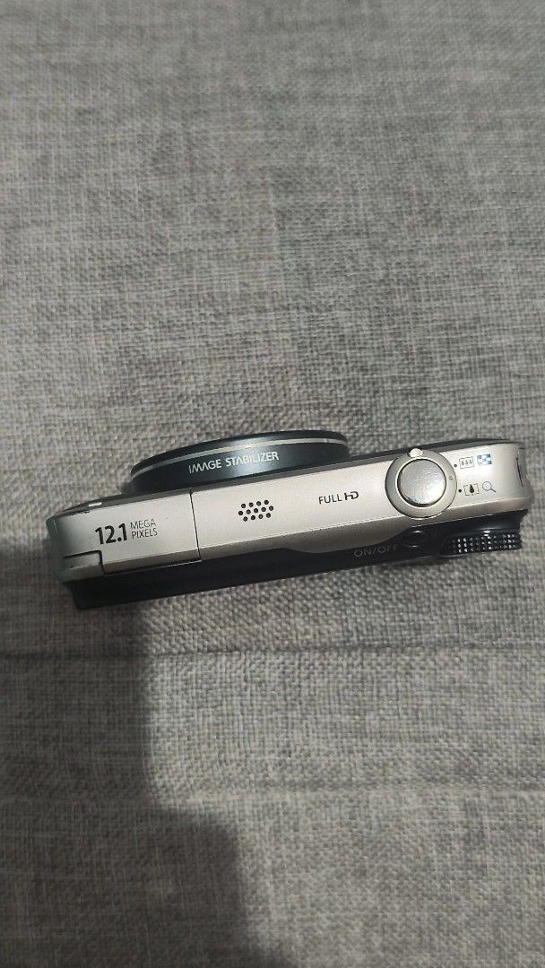 Canon PowerShot SX220 HS 14x Optical Zoom Digital Camera (Category: Cameras) located in Manila. Submitted by chiio_o (Listing ID 1461946372, Image 3). Description: CANON POWERSHOT SX220 HS NEGOTIABLE FOR SURE BUYER All buttons functioning well In good working condition Overall body is in good condition (9/10) Specs: • 12.1 MP CMOS Sensor • 28–392mm equivalent lens • 14x Optical Zoom • Full HD 1080p Video Recording • Optical Image Stabilization • 