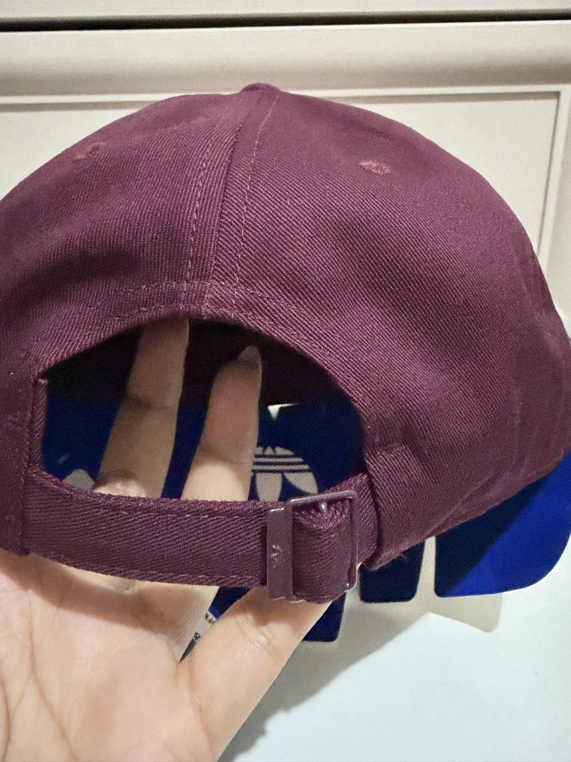 Cap (Category: Caps & Hats) located in Manila. Submitted by sungjaneshop15 (Listing ID 1461882659, Image 3). Description: Authentic.