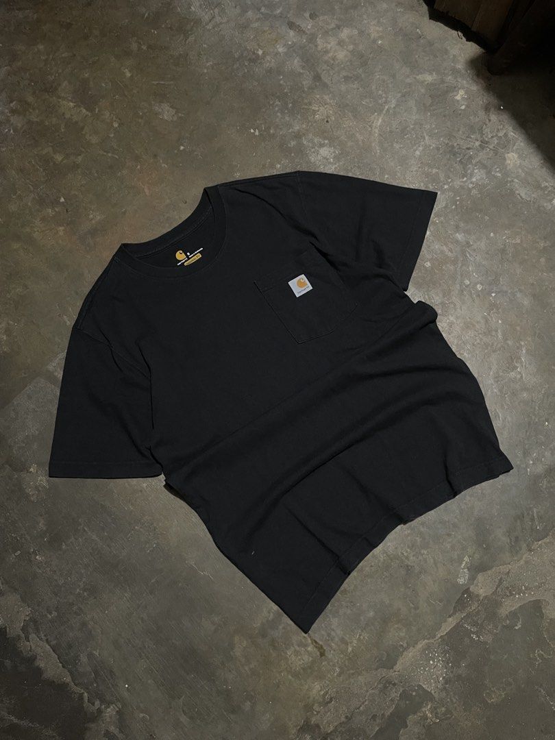 Carhartt k87 Black Pocket Tee (Category: Tshirts & Polo Shirts ) located in Santa Cruz. Submitted by _darskieeezz (Listing ID 1461971432, Image 1). Description: Actual Dimes 22 by 29 Medium - Semi Large Looks New Para kang bumili sa mall.