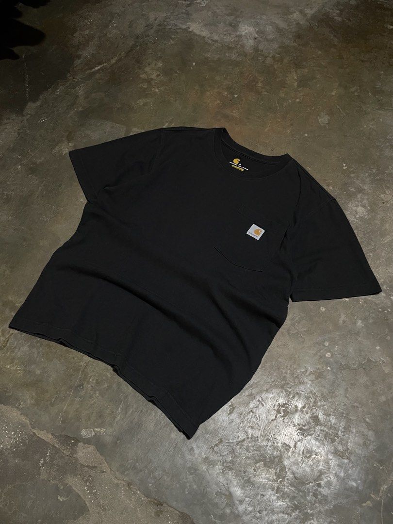 Carhartt k87 Black Pocket Tee (Category: Tshirts & Polo Shirts ) located in Santa Cruz. Submitted by _darskieeezz (Listing ID 1461971432, Image 3). Description: Actual Dimes 22 by 29 Medium - Semi Large Looks New Para kang bumili sa mall.