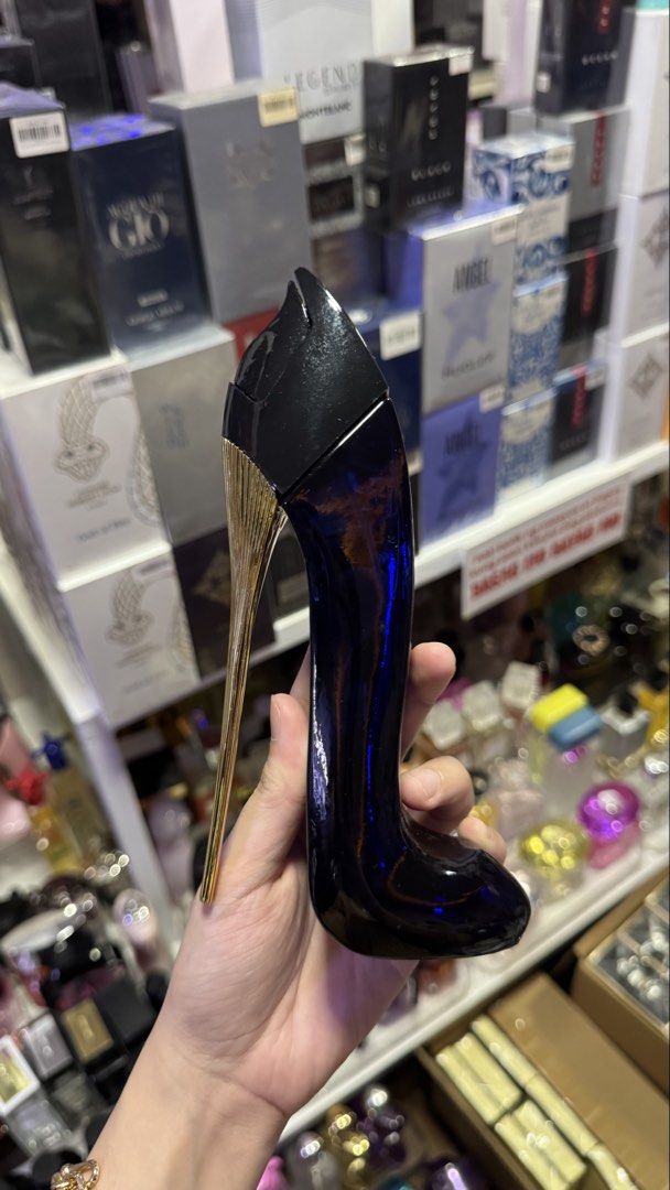 Carolina Herrera New York EDP 80ml (Category: Fragrance & Deodorants) located in Manila. Submitted by r.nicole565 (Listing ID 1461804340, Image 1). Description: -U.S Tester Quality -Brand New with Box -Long Lasting Fragrance (We have Premium Quality Too).