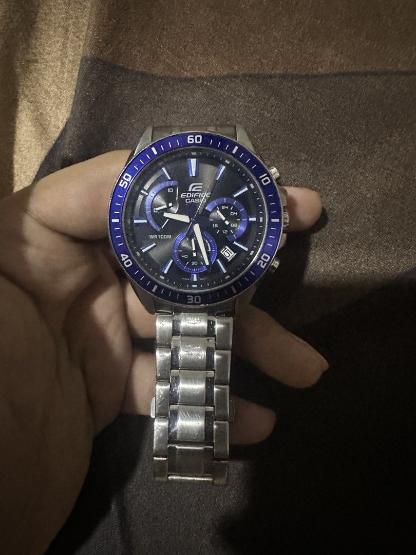 Casio Edifice EFR-552D-1A2V (Category: Men's Watches) located in Manila. Submitted by chuaaj (Listing ID 1461947409, Image 1). Description: - Casio Edifice Chronograph Watch - Water resistant up to 100 meters - Stylish blue bezel and dial accents - Shows minor signs of wear on band and casing - Still a durable and reliable timepiece.