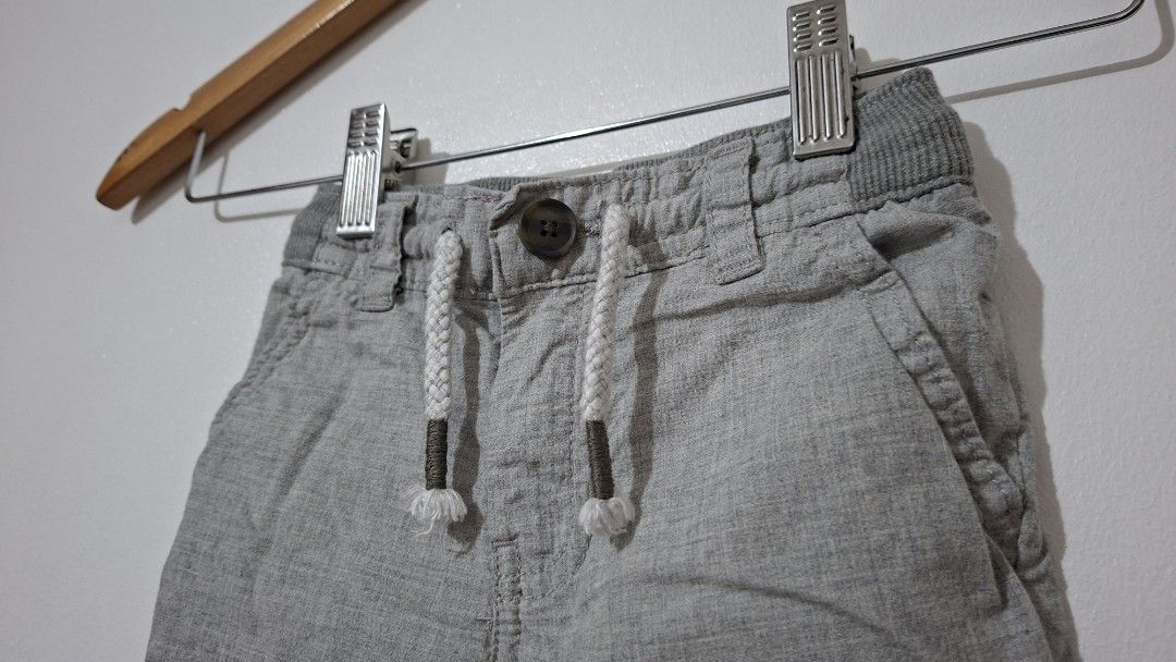 Cat & Jack Grey Shorts Size 2T (Category: Babies & Kids Fashion) located in Imus. Submitted by pick_and_dig (Listing ID 1461857272, Image 2). Description: - Brand: Cat & Jack - Size: 2T - Color: Grey - Material: 100% Cotton - Features: Elastic waistband with drawstring, 2 front pockets, 2 back pockets - Special Detail: Label made from 100% recycled plastic - Ideal for: Everyday wear and play Note: As is. WYSIWYG. Additional photos available upon 