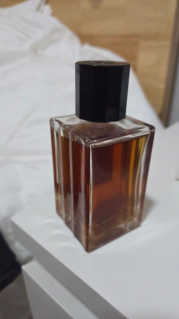 Celine Black Tie Eau De Parfum TESTER (Category: Fragrance & Deodorants) located in Bacoor. Submitted by nahalili1 (Listing ID 1461901142, Image 2). Description: TESTER Celine Black Tie Eau de Parfum - Bought from a reseller - "Tester" fragrance - Similar to the original Celine Black Tie - 80% left - Kindly manage expectations RFS: scent not for me Price negotiable.