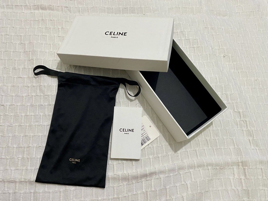 Celine Eyeglass box & dust bag (Category: Luxury Accessories) located in Manila. Submitted by angeliemataro25 (Listing ID 1461847482, Image 1). Description: .