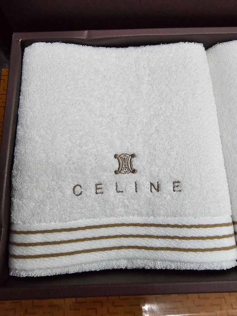 SALE❗CELINE Towel Set - White (Category: Bedding & Towels) located in Quezon City. Submitted by senyoramaria (Listing ID 1461914279, Image 3). Description: CELINE Towel Set White Long Towel 14 x 29.5 inches Face Towel 13.5 x 13.5 inches Php1100❗.