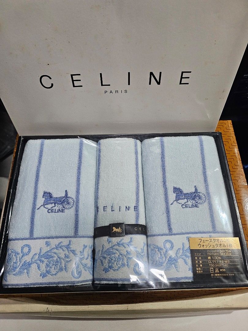SALE❗CELINE Towel Set - 3 pcs (Category: Bedding & Towels) located in Quezon City. Submitted by senyoramaria (Listing ID 1461919522, Image 1). Description: CELINE Towel Set 2pcs x Long Towel 13.5 x 29 inches 1 pc x Fa e Towel 13.5 x 13 inches Php1600❗.