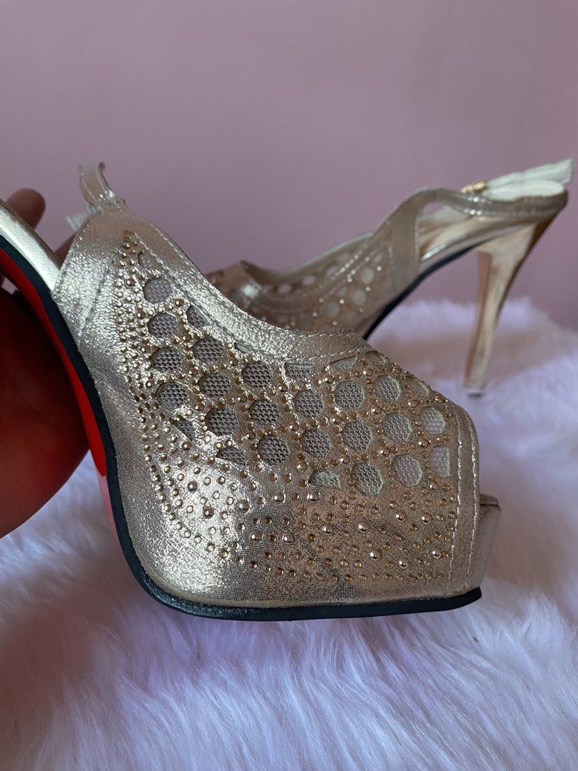 Champagne Gold Rhinestone Platform Heels (Category: Heels) located in Binmaley. Submitted by vanilla_style (Listing ID 1461816580, Image 2). Description: SIZE 38-39 Heel: 4.5 inches Sole length: 25 cm Color: Champagne / Gold Style: Platform Peep-toe Slingback Condition: Preloved — VERY GOOD CONDITION .