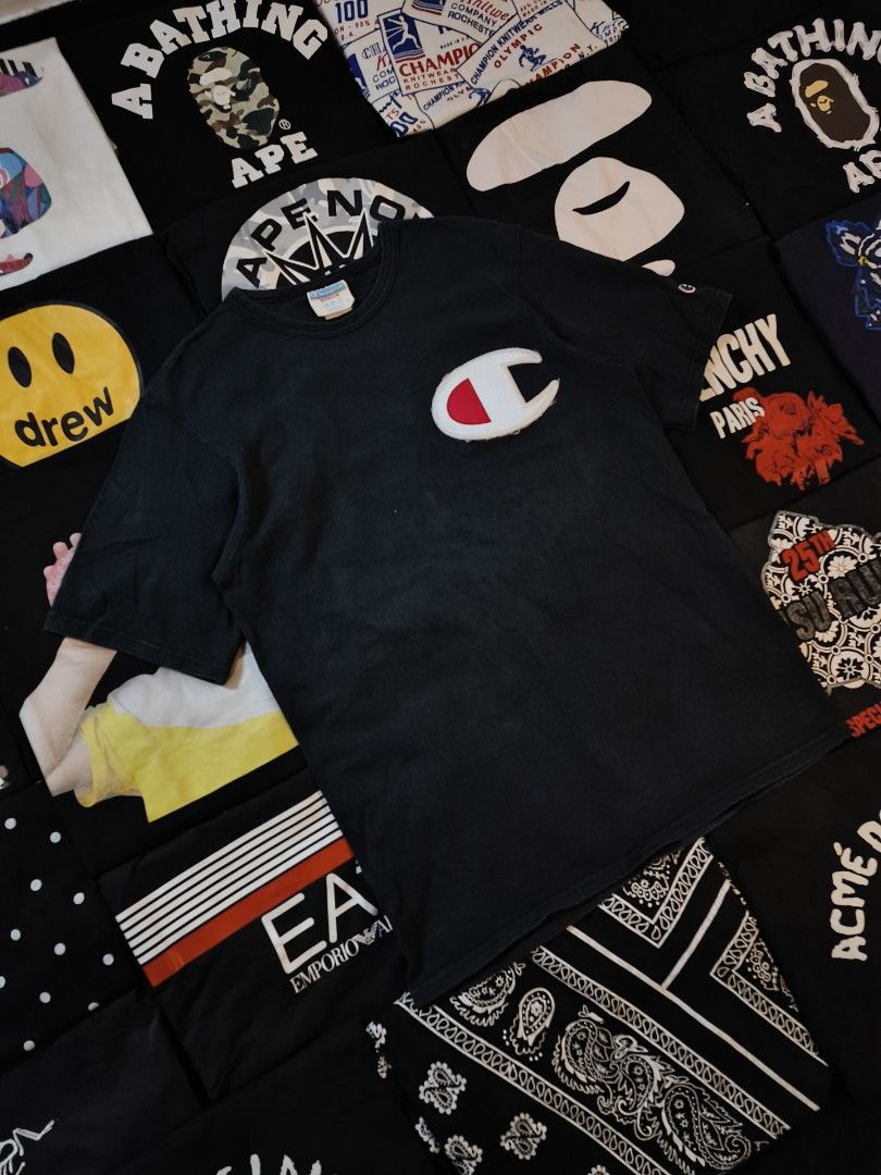 Champion Big C Black (Category: Tshirts & Polo Shirts ) located in San Fernando. Submitted by gaboo_asncn (Listing ID 1462001469, Image 1). Description: - Champion Big C (Black) - Size: Medium on tag ( W19/L27.5) - Condition: Good - Color Rate: 8.5/10 - No Issue.