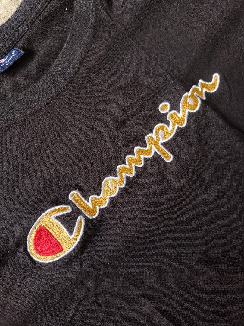 Champion Black T-Shirt (Category: Tshirts & Polo Shirts ) located in Cavite. Submitted by benta.ni.jm (Listing ID 1461814691, Image 3). Description: Size: S Dimensions: 18.5 x 28 Condition: 10/10 Color Rate: 10/10 Issue: 📩📩📩.