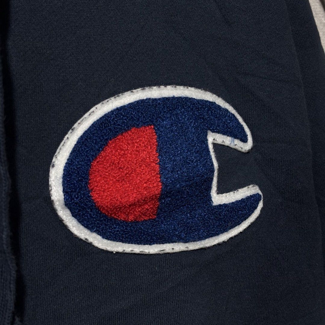 Champion Hoodie Jacket Navy Blue Large (Category: Coats, Jackets and Outerwear) located in Caloocan City. Submitted by bonsatocha43876 (Listing ID 1461984461, Image 2). Description: - Champion Jacket - Color: Navy Blue - Size: Large - Measurements: Width 22", Length 25" - Condition: Very Good (complete tags) - Price: ₱650.