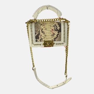 (Category: ) located in . Submitted by maisonmargiela2004 (Listing ID 1461988909, Image 1). Description: .