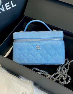 (Category: ) located in . Submitted by chicluxury (Listing ID 1461893665, Image 1). Description: .
