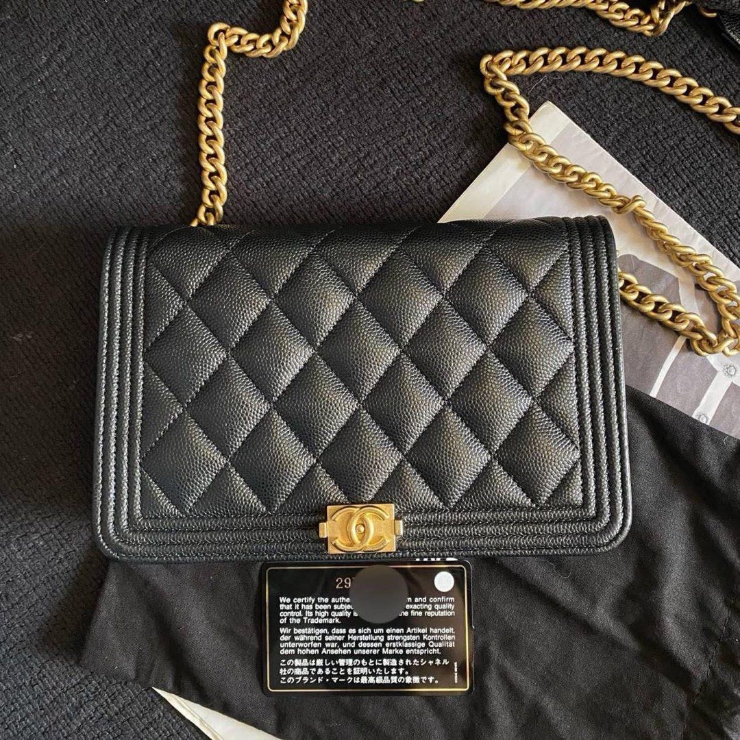 Chanel wallet on chain (Category: Luxury Bags & Wallets) located in Paranaque City. Submitted by kgmgiftedph20 (Listing ID 1461829485, Image 2). Description: .