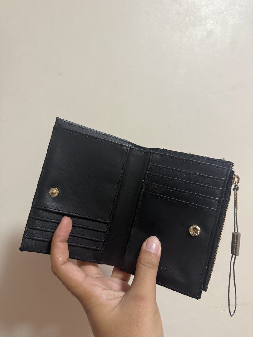 CHARLES & KEITH BLACK LEATHER WALLET (Category: Wallets & Card holders) located in Quezon City. Submitted by frannecess (Listing ID 1461985153, Image 2). Description: 🌸 FOR SALE 🌸 CHARLES & KEITH BLACK LEATHER WALLET With box only Loc: Pasong Tamo, Quezon City.