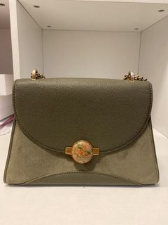 （分類：）位於 。 由 mva6092 提交（商品編號 1461849568，圖片 1）。簡介： 。
