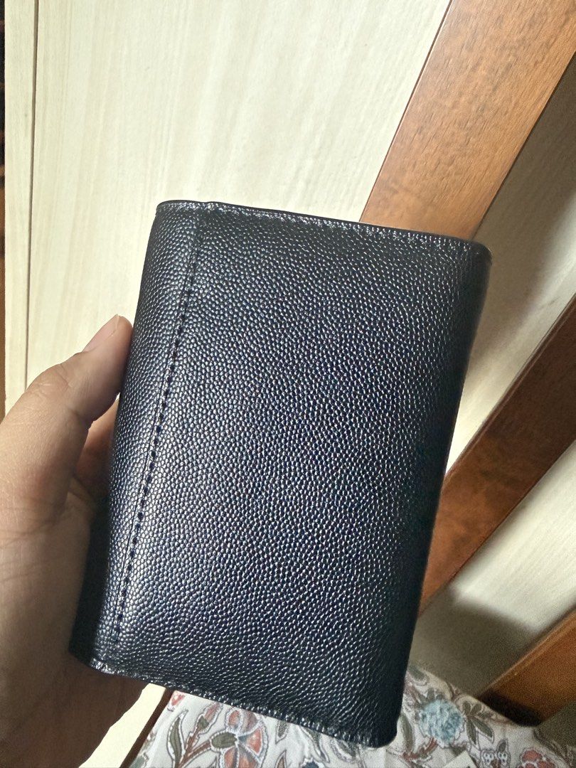 Charles & Keith Wallet (Category: Wallets & Card holders) located in Manila. Submitted by everythingwillgo (Listing ID 1461841382, Image 3). Description: negotiable we can talk about it .