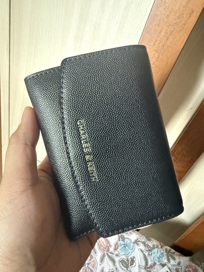 Charles & Keith Wallet (Category: Wallets & Card holders) located in Manila. Submitted by everythingwillgo (Listing ID 1461841382, Image 2). Description: negotiable we can talk about it .