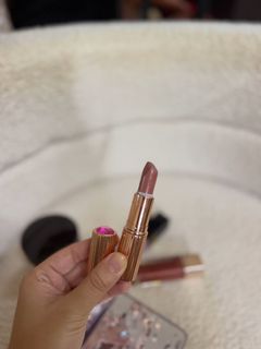 (Category: ) located in . Submitted by prettyliciousyum (Listing ID 1461867778, Image 1). Description: .