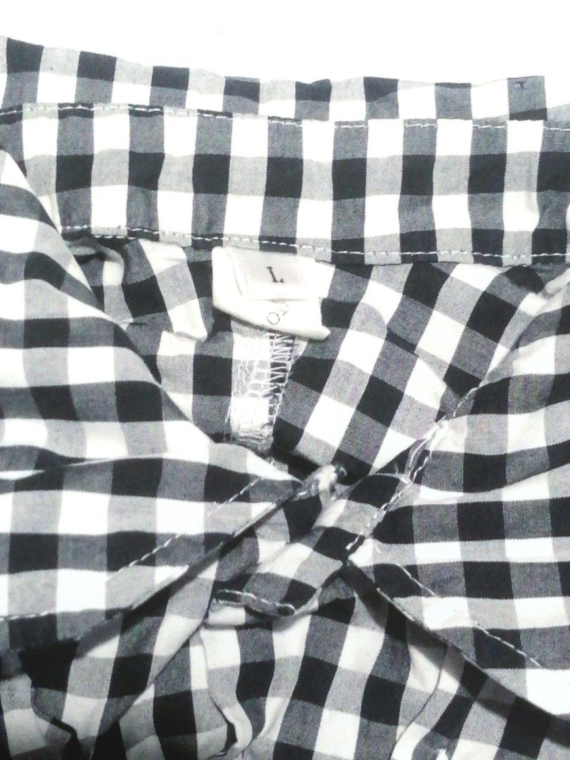 Checkered Babydoll Puff Sleeves Top (Category: Blouses) located in Makati City. Submitted by feltfell (Listing ID 1461871363, Image 3). Description: ♥︎ size : L.