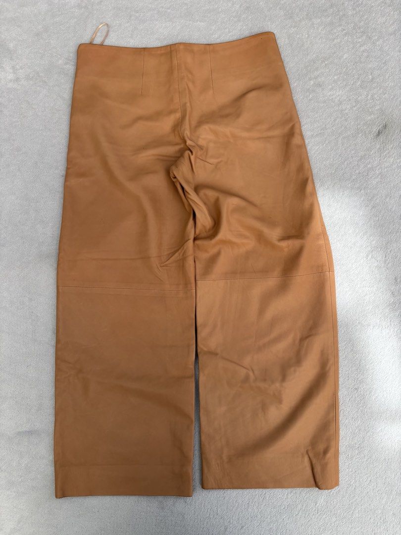 Chloe Leather Pants (Category: Jeans) located in Baguio. Submitted by thecollector2600 (Listing ID 1461954974, Image 3). Description: So soft leather Waist -28” Length-32.5”.