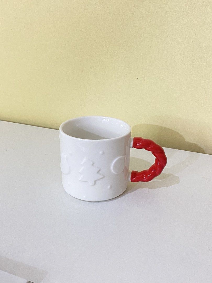 CHRISTMAS MUG (Category: Coffee & Tea Tableware) located in Dasmarinas. Submitted by hannah.oakph (Listing ID 1461831236, Image 2). Description: .
