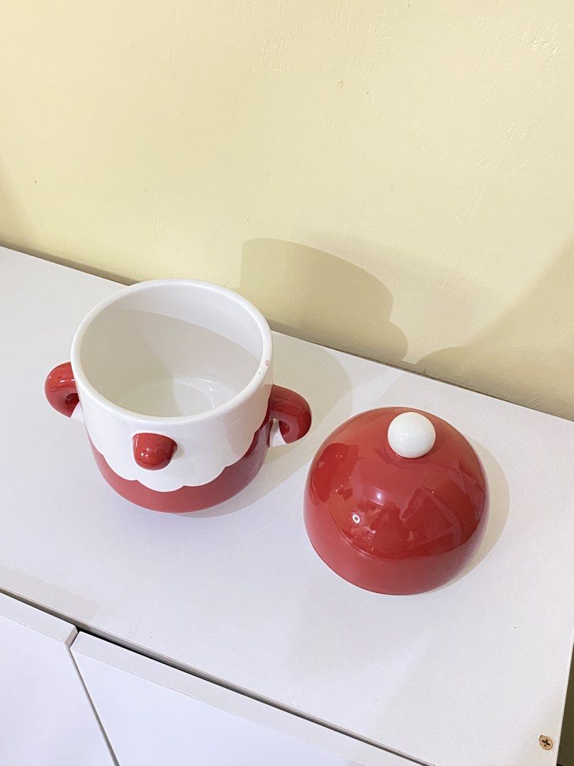 CHRISTMAS SANTA CANISTER/COOKIE JAR (Category: Other Kitchenware & Tableware) located in Dasmarinas. Submitted by hannah.oakph (Listing ID 1461825600, Image 3). Description: .